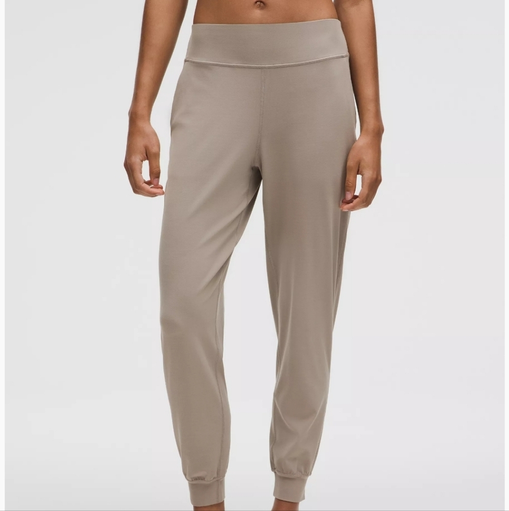 Lululemon Align Joggers NWOT